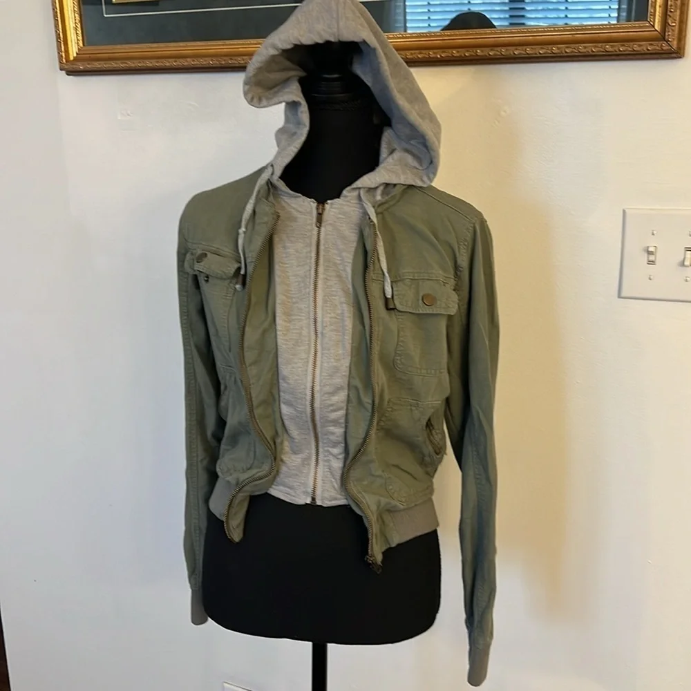 Full Tilt Versatile Cotton & Spandex Layered Hooded Jacket W/Zip Pockets, Sz. S.